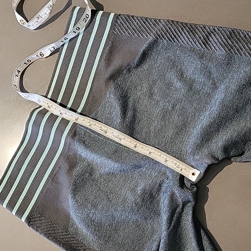 Fabletics Legging - Picture 8 of 8